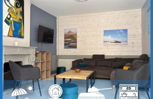 Embruns maison spacieuse rénovée 5 ch 3 sdb 2 WC belle terrasse aménagée barbecue à 250 m de la plage en plein centre d' Arromanches au coeur des plages du débarquement, proximité de Bayeux - Foto 1