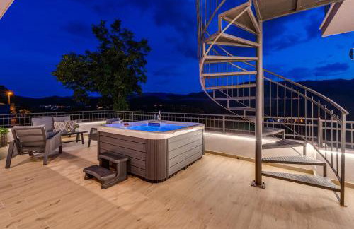 Villa Stella with 32 sqm private heated pool Jacuzzi Sauna Media room 3 bedrooms - Photo 37