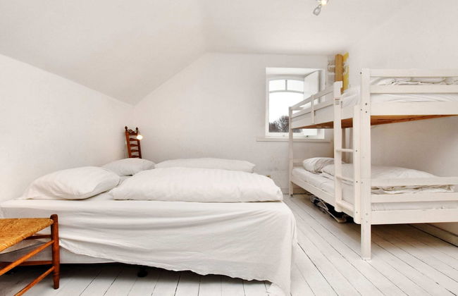 Holiday Home Ideal for Groups - Photo 11