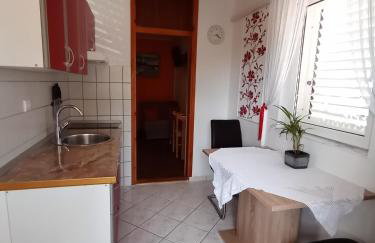 Apartments Ivanković - Photo 29