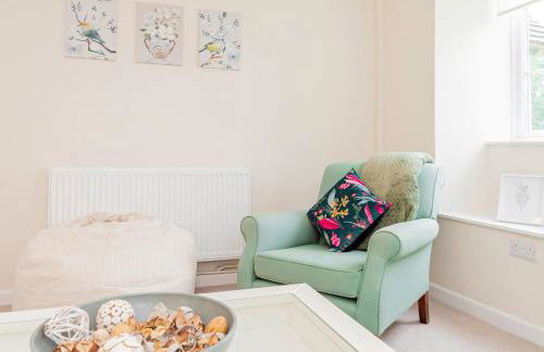Farmhouse Retreat, 4 Bed, Pet Friendly - Photo 32