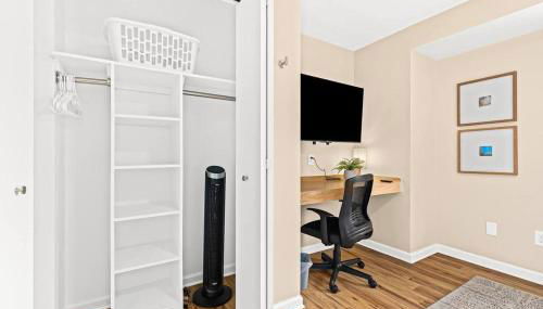 New! Modern Upper Flat near Downtown Roseville - Foto 4