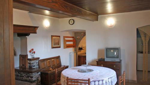 Appartamenti La Tartufaia Country house pool and relax By Gardadomusmea - Foto 5