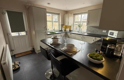 Wisteria Cottage - Photo 7