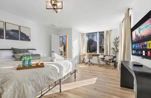 Hot Tub Poker Pool Table & Rooftop City MLS View - Foto 27