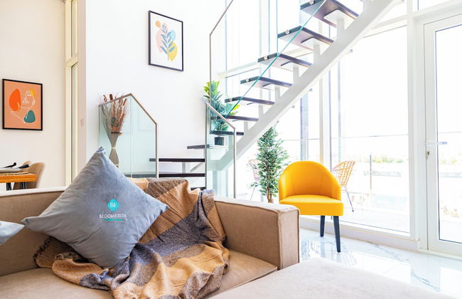 Bloomfields Spacious 2BR Duplex in Oasis - Photo 12