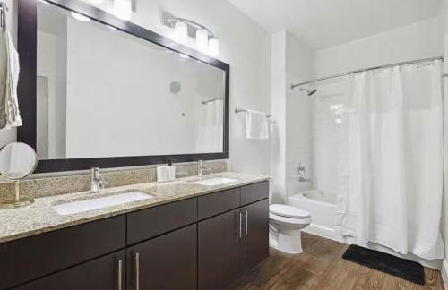 Chic and Stylish 2B near Legacy West Wi-Fi Fitness Pool 2260 - Foto 12