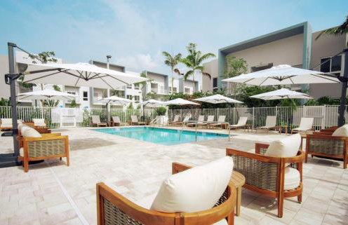 Beachside Bliss, 1BR Condo with Pool at Dania Beach - Foto 23