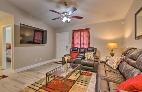 The Royal Retreat about 10 Mi to Local Beaches! - Foto 4