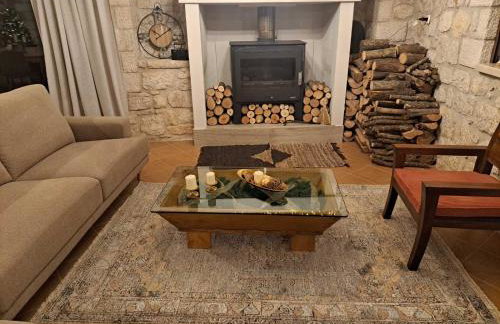 Villa Agia Sofia ένα υπέροχο καταφύγιο στο βουνό - Foto 31