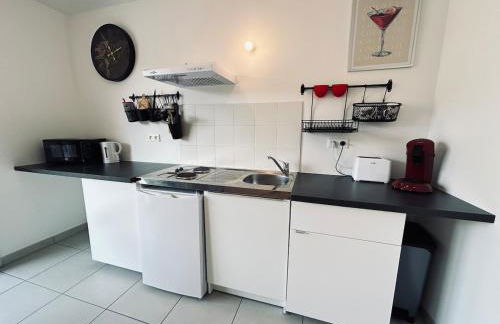 Bleuets studio cosy neuf terrasse proche centre - Foto 8