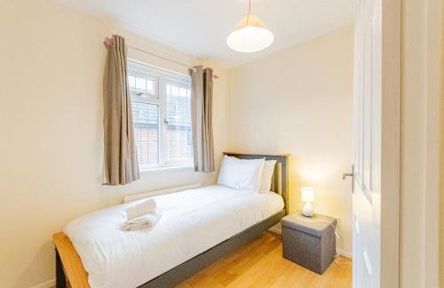 Comfortable 4-bedroom home Bicknacre - Pass the Keys - Foto 10