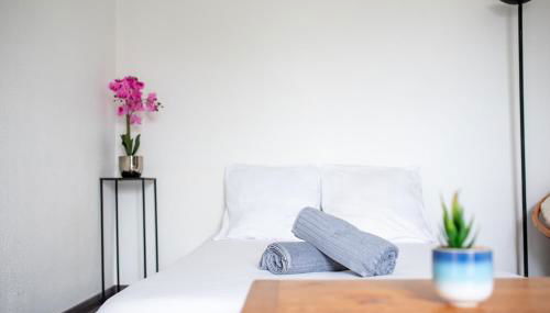 T2 Rangueil - Terrasse + 2 Parkings - 4 personnes - Foto 3