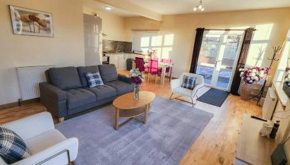 Stobhill 2 Bedroom House with sofa bed OR Stobhill 2 Bedroom Apartment - Gorebridge - Foto 3