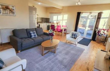 Stobhill 2 Bedroom House with sofa bed OR Stobhill 2 Bedroom Apartment - Gorebridge - Foto 3