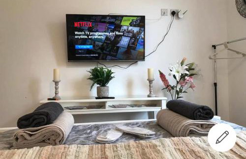 CityNights Studios with Free Parking - Foto 58