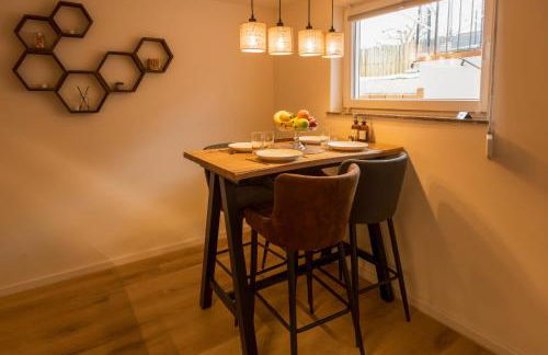 Gemütliche Souterrain Wohnung Nähe Phantasialand mit Parkplatz - Foto 14