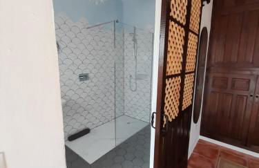 La Covacha - unique town house with exclusive pool and garden in the heart of the Village - Foto 25