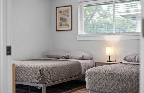 Dallas Family Fun Haus with Pool and Massive Game Room - Foto 31