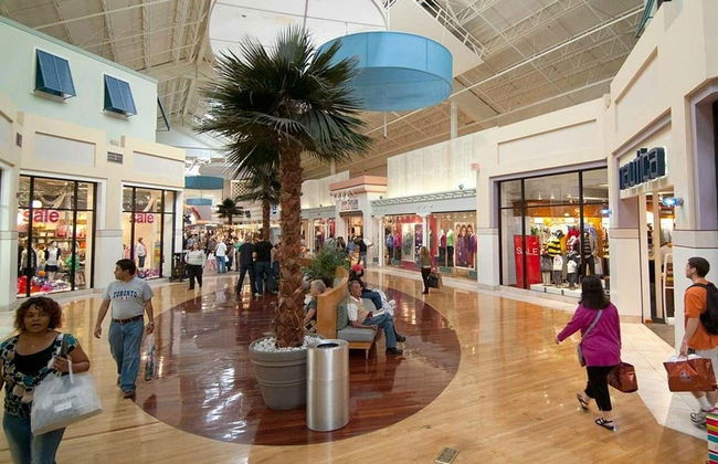 Tour privado por los outlets de Miami - Foto 2