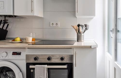 Suite Estudio en Bravo Murillo - Photo 7