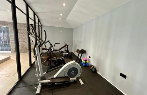 Four Bedroom House With Private Pool - Stunning countryside location with parking close to Chester City Centre - Photo 11