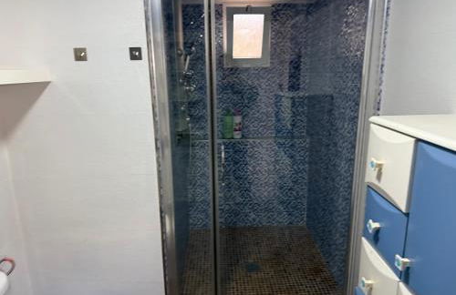 Apto con piscina y barbacoa - Foto 51