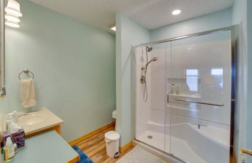 Boat Dock and Fire Pit Sunset Cove Lakefront Gem - Foto 13