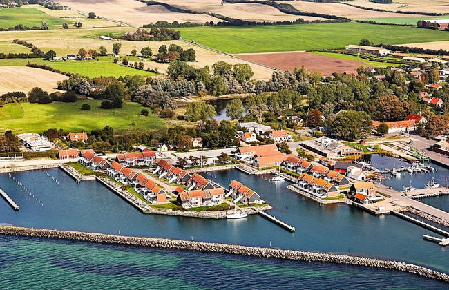 6 Person Holiday Home on a Holiday Park in Borre - Foto 27