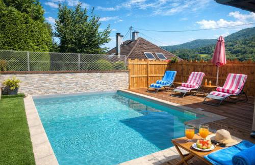 Spacieux appartement familial avec spa, cheminée et piscine en été - Foto 14