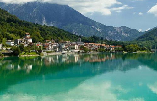 Casa a schiera fronte lago con giardino - Foto 30