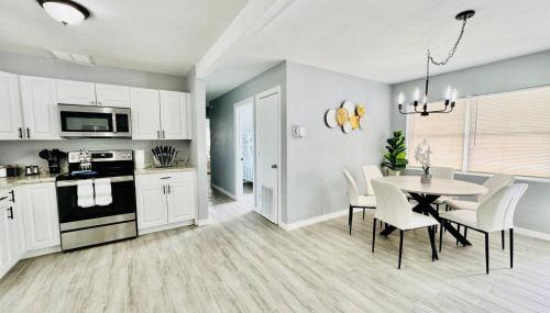 Game Night Ready Lakeland Stay Near Colleges - Foto 3