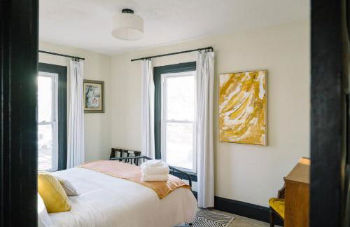 The Manor At East Village - Photo 28