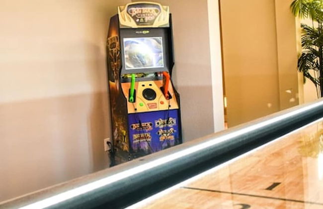 4-bdrm Vacation Dream Home W/backyard Paradise! - Foto 20