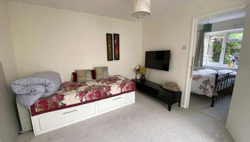 Cosy Apartment with Private Access and Kitchenette in Guildford - Foto 2