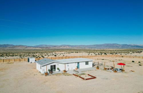 Wanderlust Joshua Tree Stargazing Desert Retreat - Photo 45