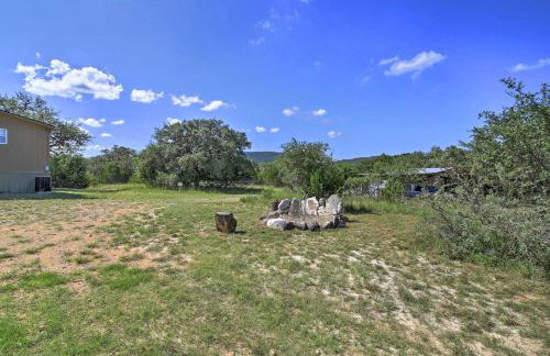 Spacious Utopia Family Home w/ Hill Country Views - Foto 25
