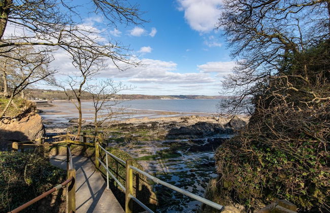 Sunningdale - Beach Side Cottage, Sea Views, Parking - Photo 57