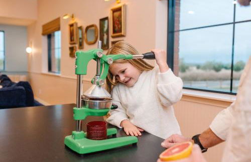 Hot Tub, 5BR2BTH in Guthrie, OK- Near EdmondOKC - Photo 23