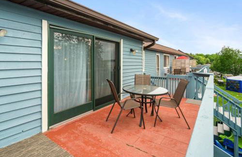 Fife Lake Lodge 2BR with Kitchen & Lake Views - Foto 33