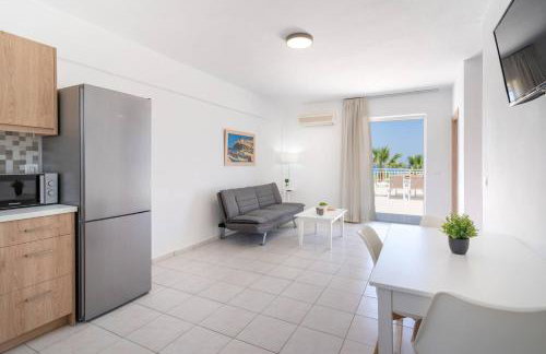 Azure Seaside Apts - Photo 14