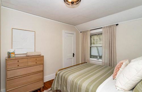 615 Ash Avenue - Modern Retreat w Hot Tub - Foto 17