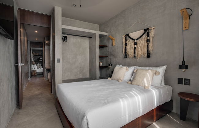 Esencia Villas - Photo 11