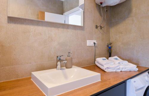 Luxury Apartments Villa MTG - Photo 35