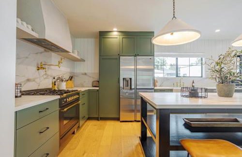 Designer 2 bed near Universal sleeps 8 hot tub - Foto 15