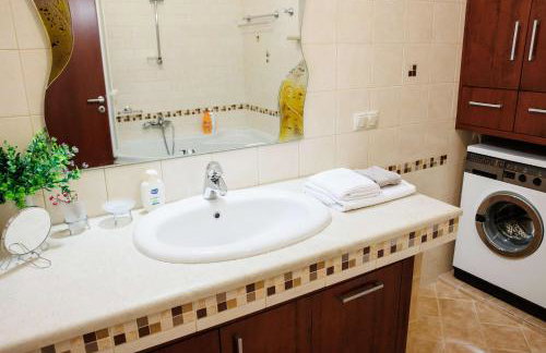 Anastasia's Kastoria Cozy Modern Garden Retreat - Foto 26