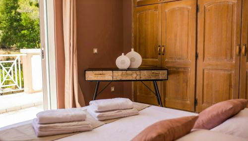 Villa Provençale Avec Vue Sur La Forêt Et Piscine - Foto 2