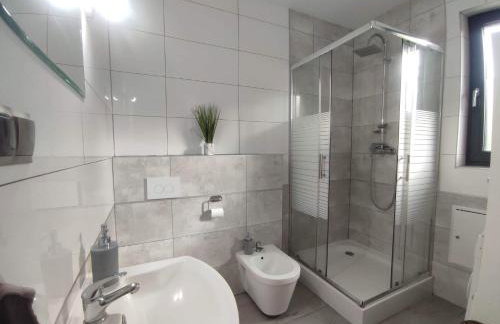 Mazury Dom Oskar nad jeziorem Sasek Wielki z jakuzzi - Foto 51