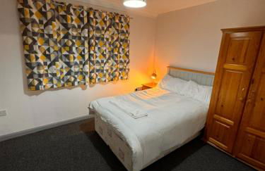 Newly decorated 4 bed home - Foto 9