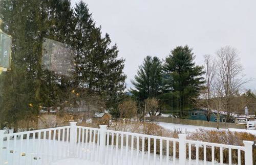 Berkshire Vacation Home in Lee - Pool is Open! - Foto 37